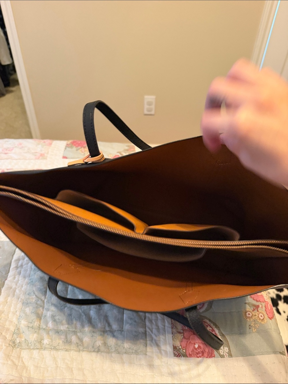 Tory Burch Black Leather Tote with Tan Tag - Picture 8 of 9